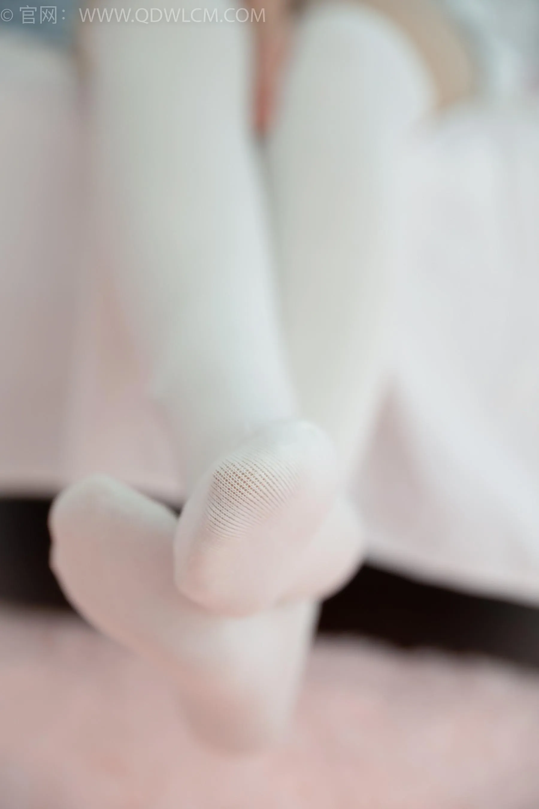 物恋传媒 NO.1509 婷婷-黑色的花 [162P]插图5
